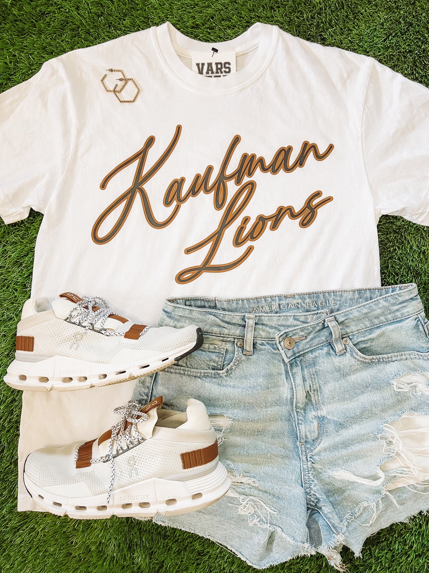 Kaufman Lions Cursive Outline Tee